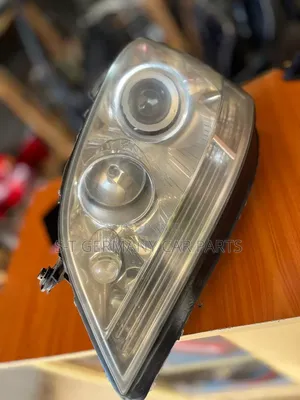 Head Lights for Mercedes Benz Ml Class 2005