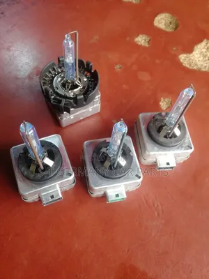 Mercedes Benz Head Light Bulb