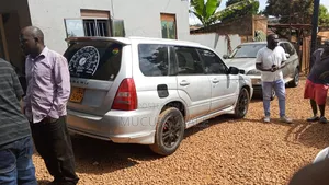 Subaru Forester 2004 Silver
