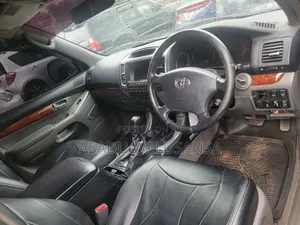 Toyota Land Cruiser Prado 2009 Black