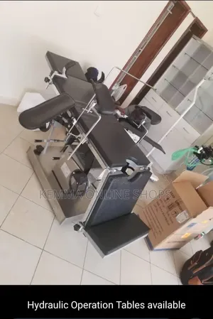 Premium Mechanical Gynecological Obstetric Examination Bed