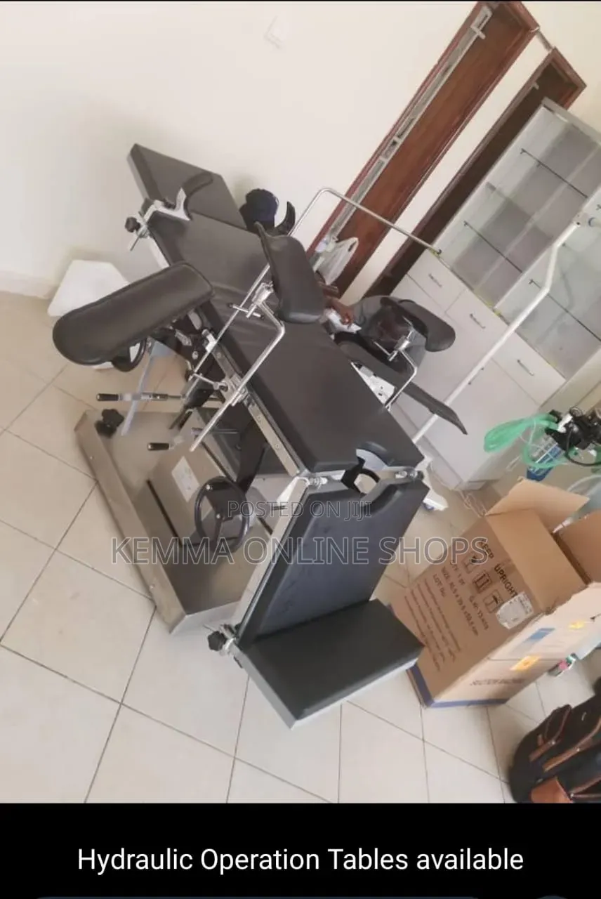 Premium Mechanical Gynecological Obstetric Examination Bed