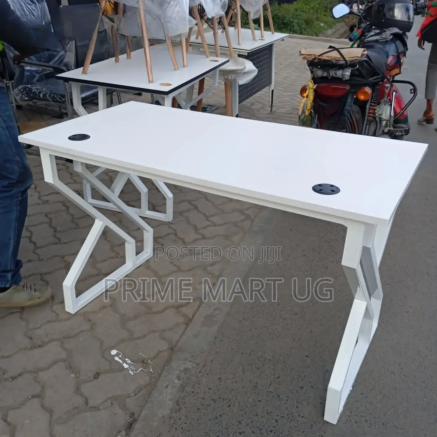 Modern Office Table/Office Table/Reading Desk/Offices Tables071