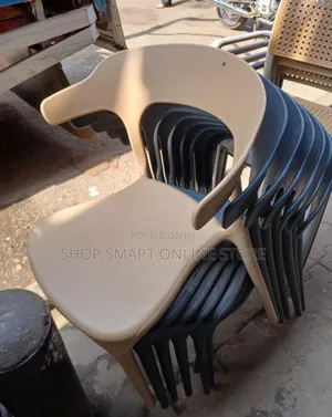 Stackable Bowfoot Plastic Chairs Plastic Chairs