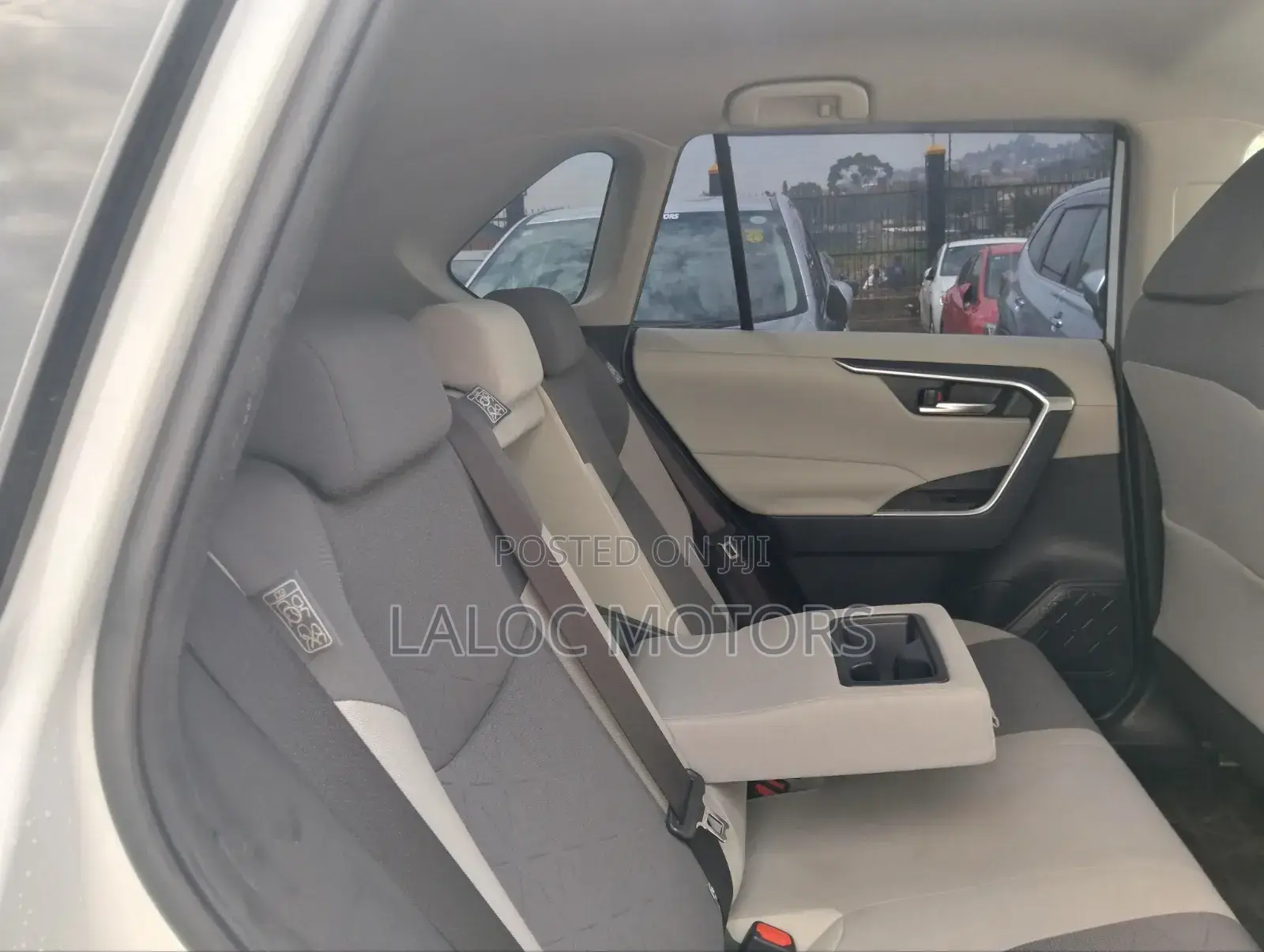 Toyota RAV4 2019 White