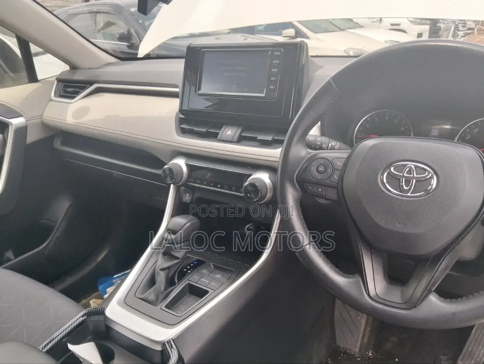 Toyota RAV4 2019 White