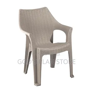 Cambridge Heavy Duty Plastic Chairs Plastic Chairs