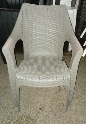Cambridge Heavy Duty Plastic Chairs Plastic Chairs