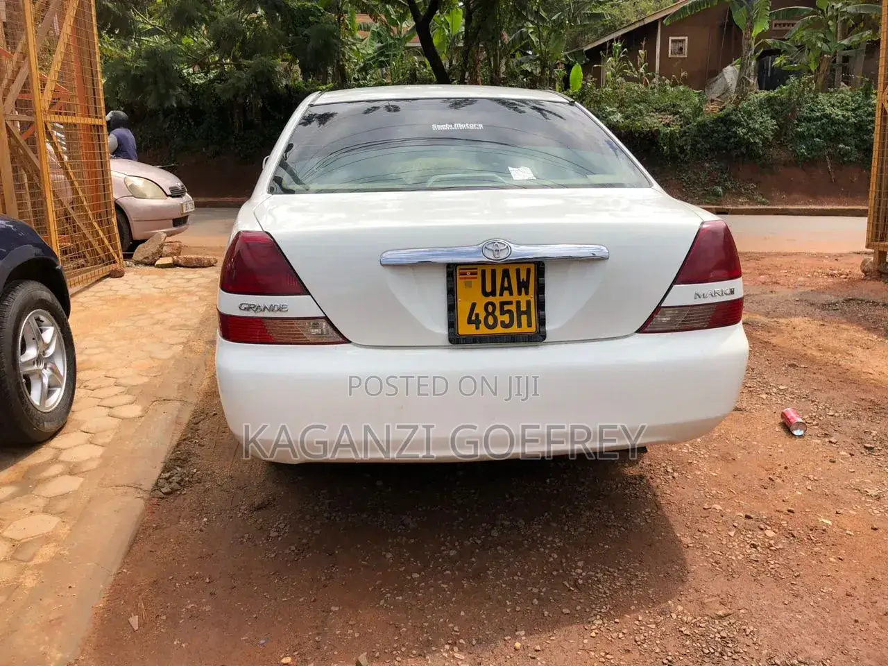 Toyota Mark II 2000 White