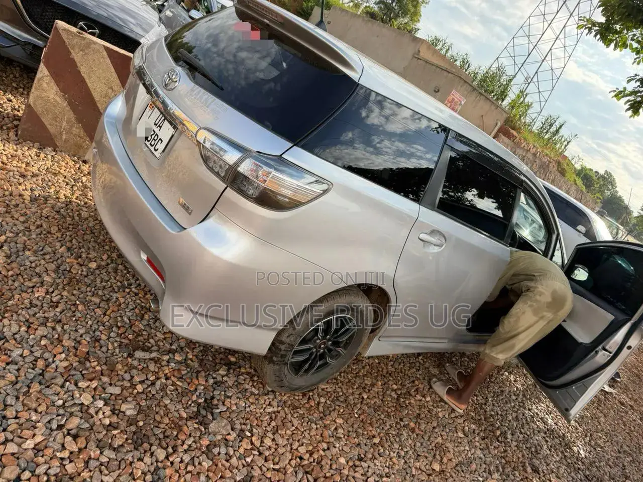 Toyota Wish 2013 Silver