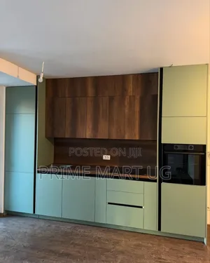 Kitchen Cabinets With Upper and Lower Units