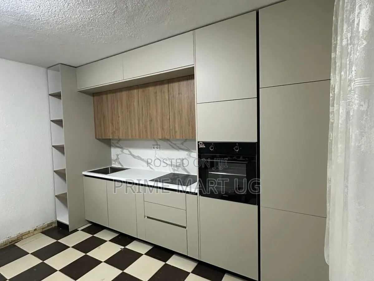 Kitchen Cabinets With Upper and Lower Units