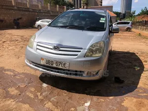 Toyota Corolla Spacio 2000 Silver