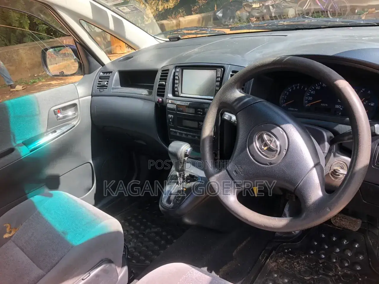 Toyota Corolla Spacio 2000 Silver