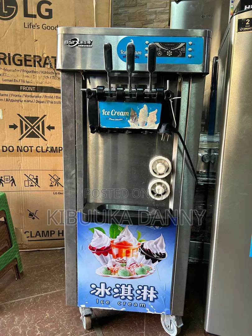 Ice Cream Merchine