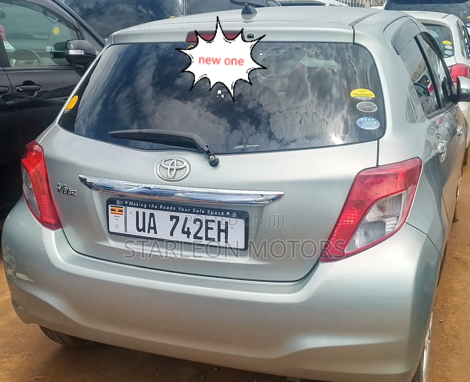 Toyota Vitz 1.5 FWD 5dr 2012 Silver