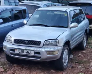 Toyota RAV4 1997 Silver