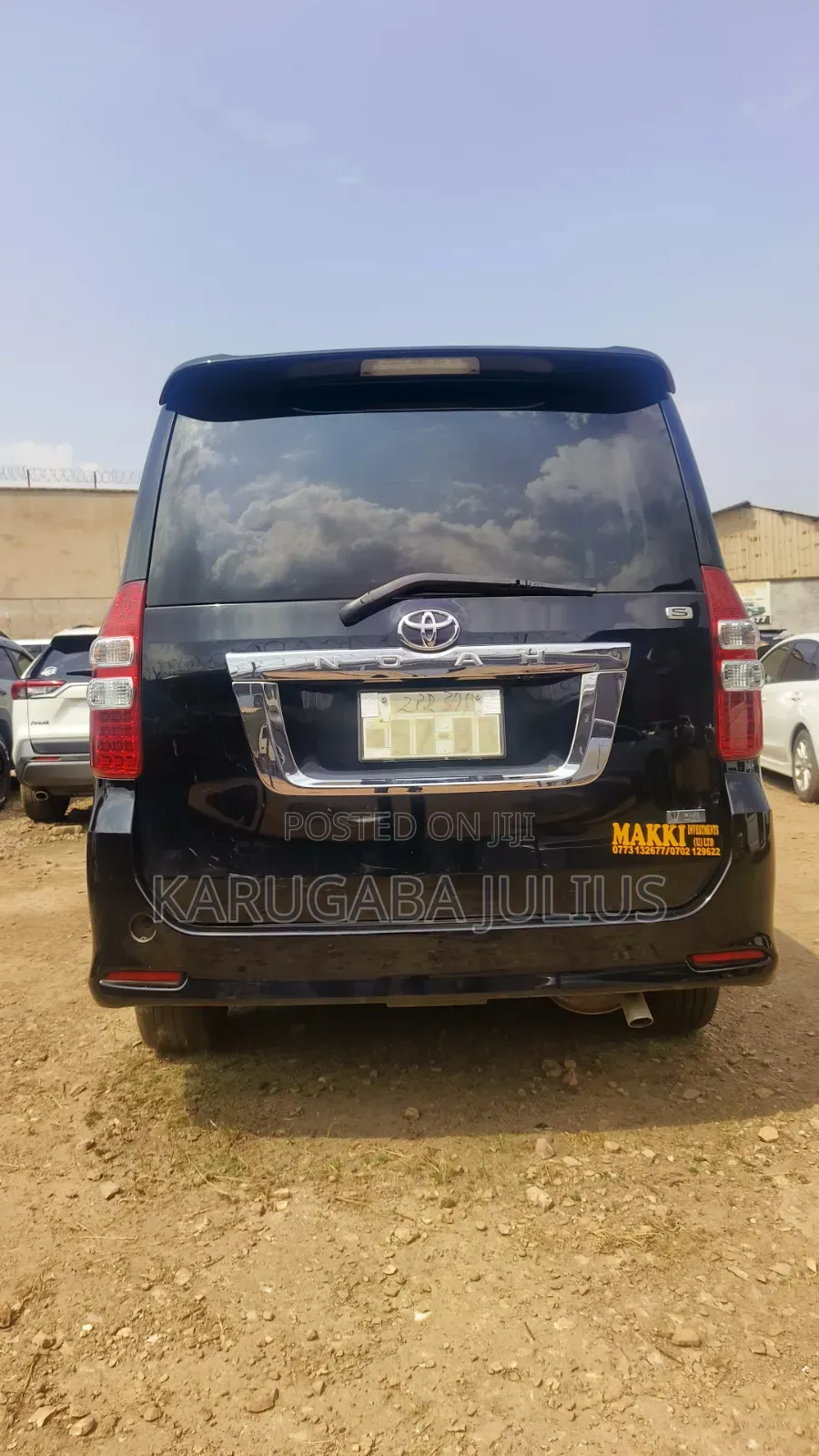 Toyota Noah 2013 Black