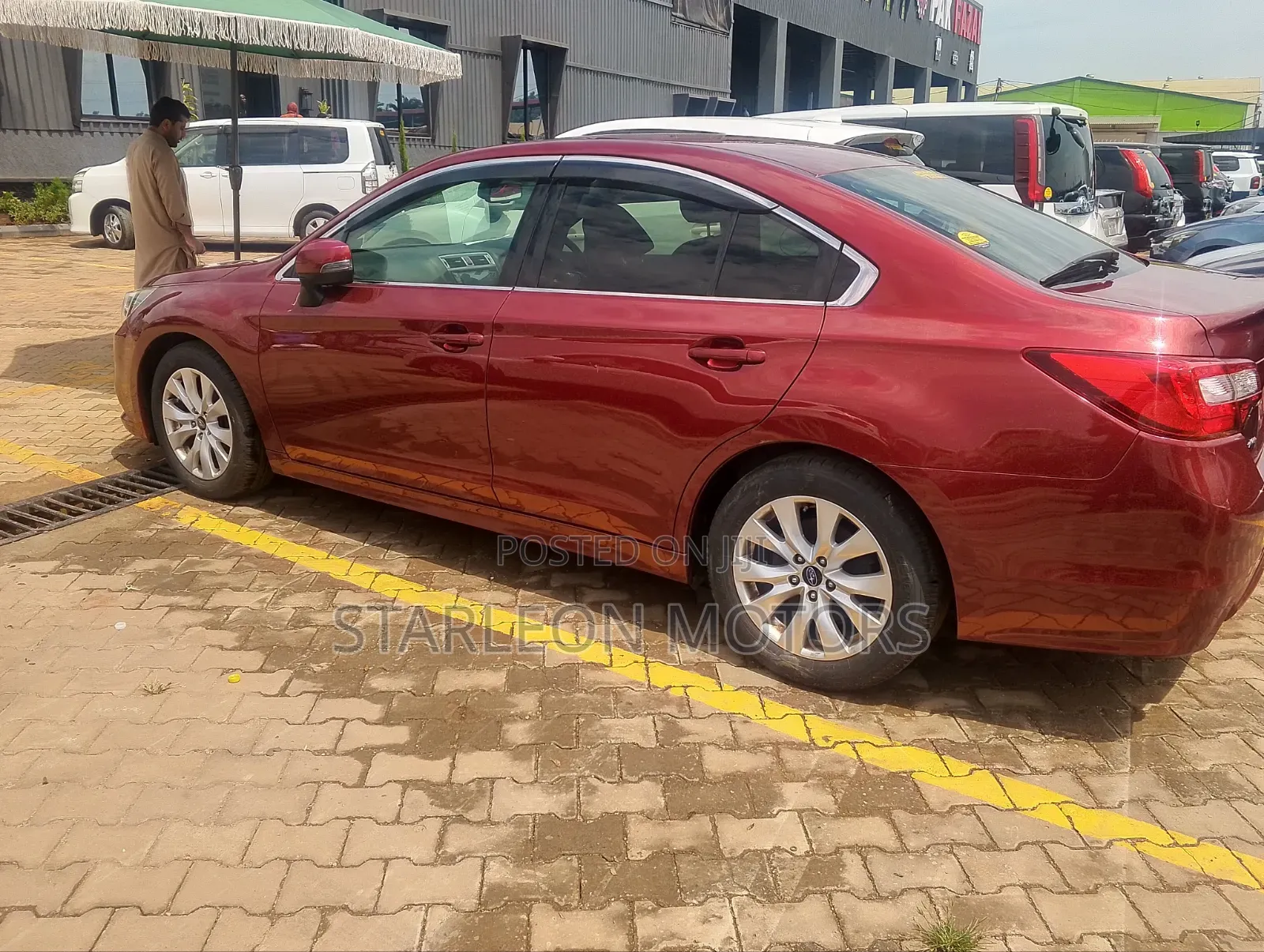 Subaru Legacy 2017 Red