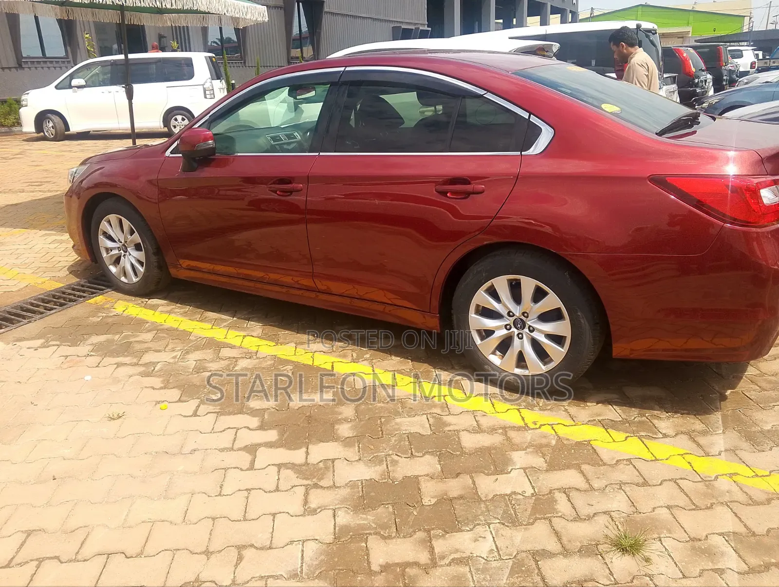 Subaru Legacy 2017 Red