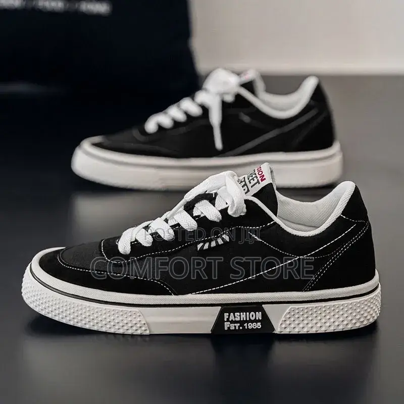 Soludos Men's Sneakers in Black