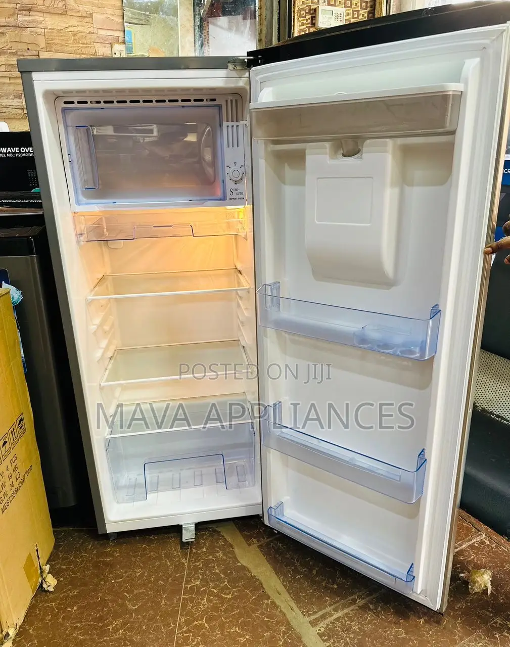 Refrigerator