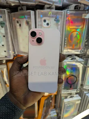 Apple iPhone 15 128 GB Pink