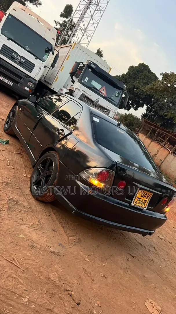 Toyota Altezza 2002 Black