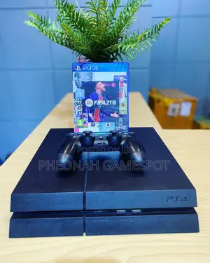 Ps4 Standard Ready Bundle With 2 Controllers and Extra Titles