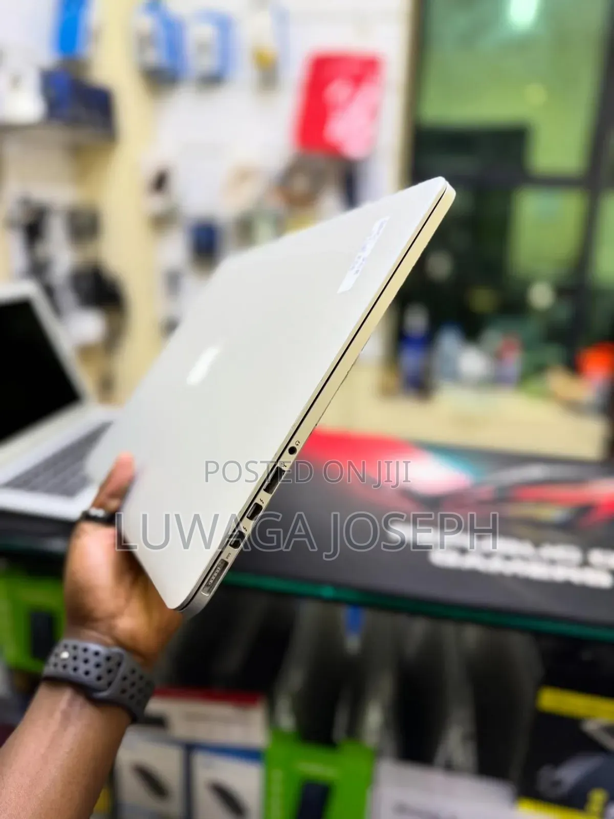 Laptop Apple MacBook Pro 2015 16GB Intel Core i7 SSD 256GB