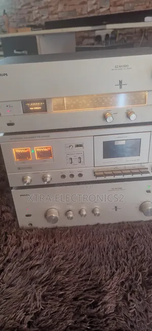Vintage Philips Hi-Fi Stereo System With Amplifier Cassette Deck.