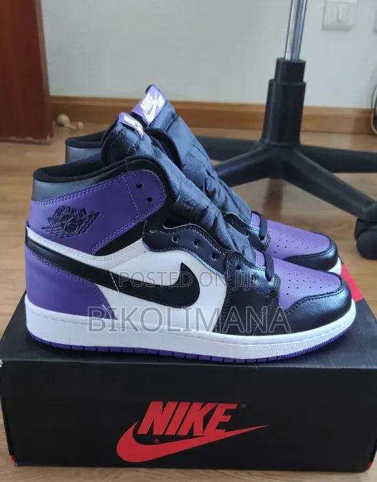 Mama D Sneakers Lad