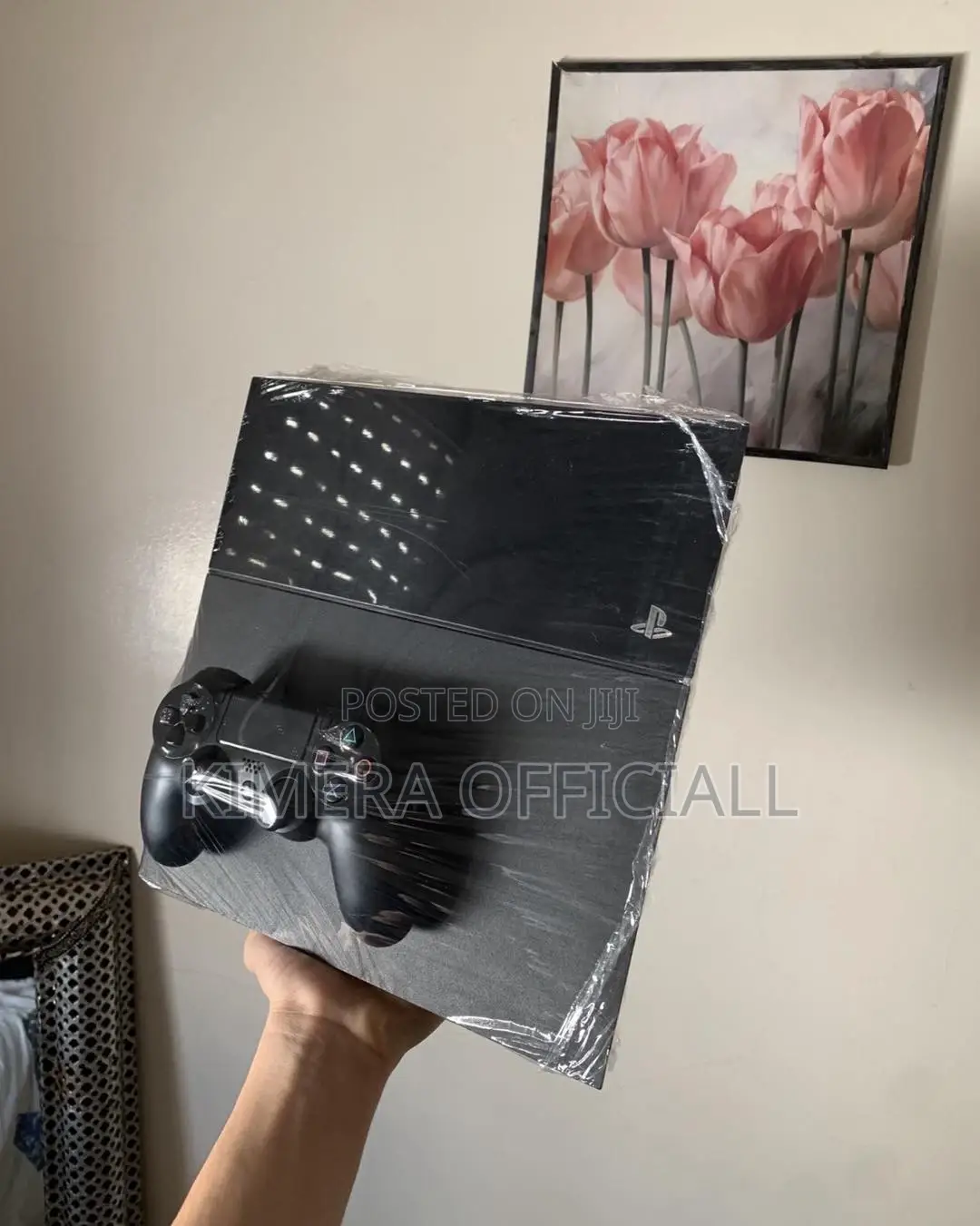 Sony Ps4 Standard Bundle With 2 Controllers and Bonus Pack