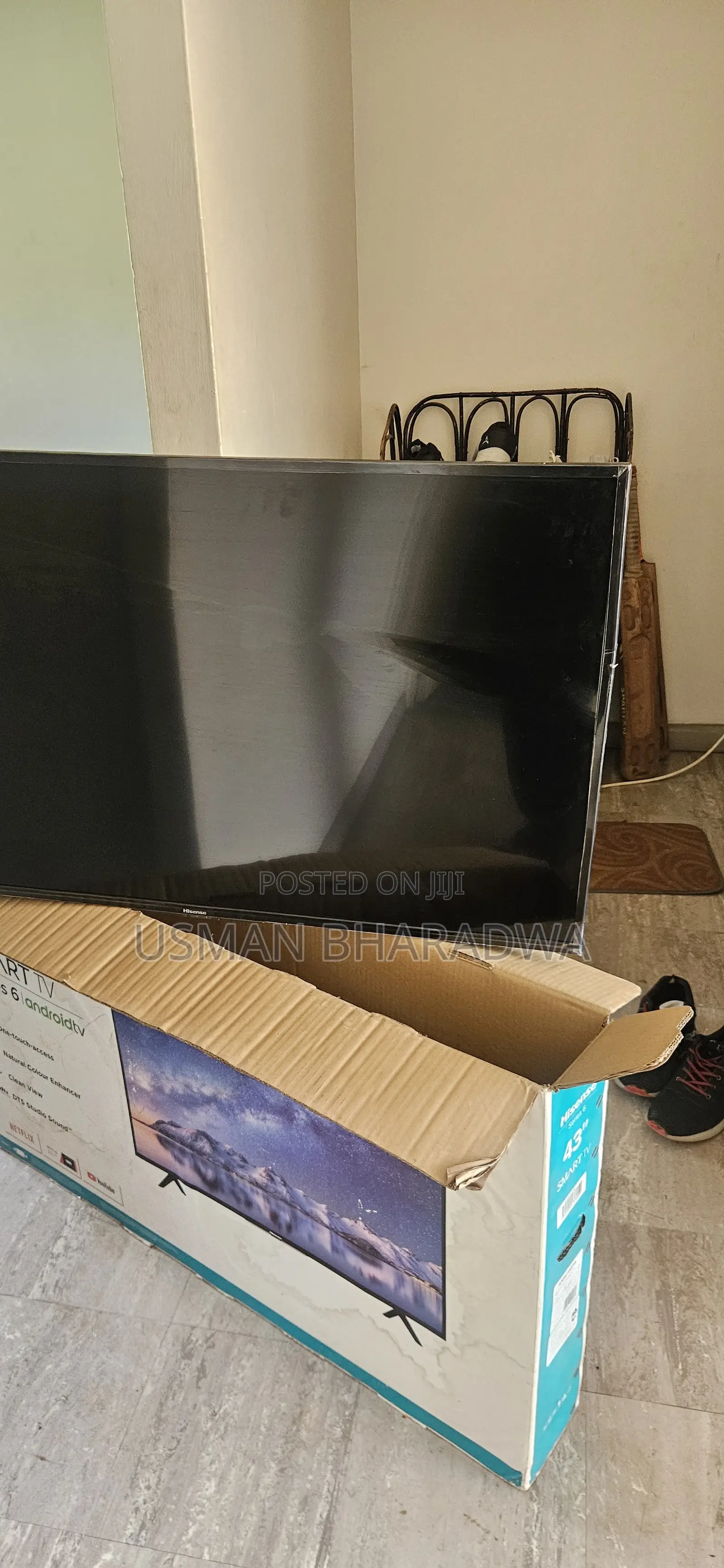 "Broken Screen Hisense 43-Inch Smart Tv for Spare Parts."