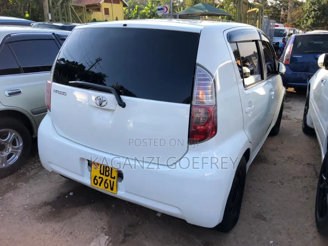 Toyota Passo 2006 White