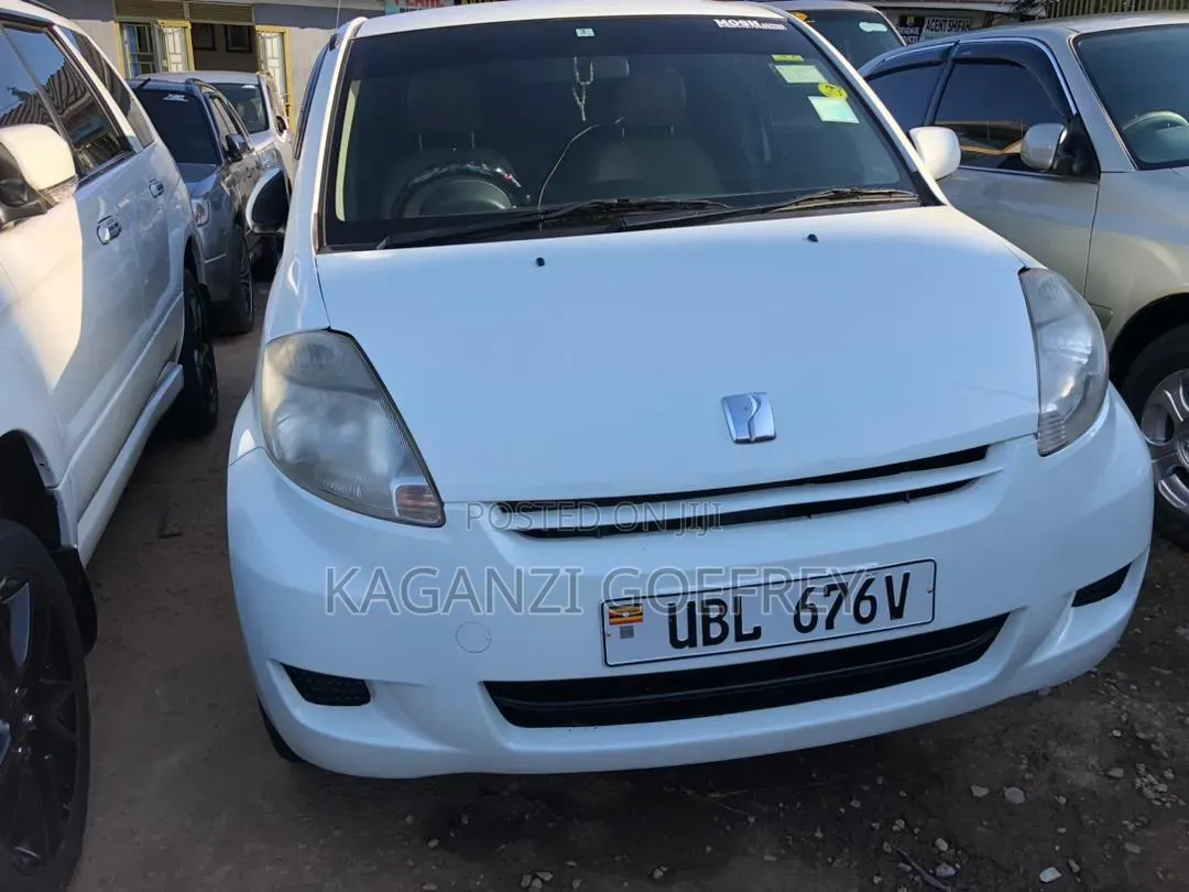 Toyota Passo 2006 White