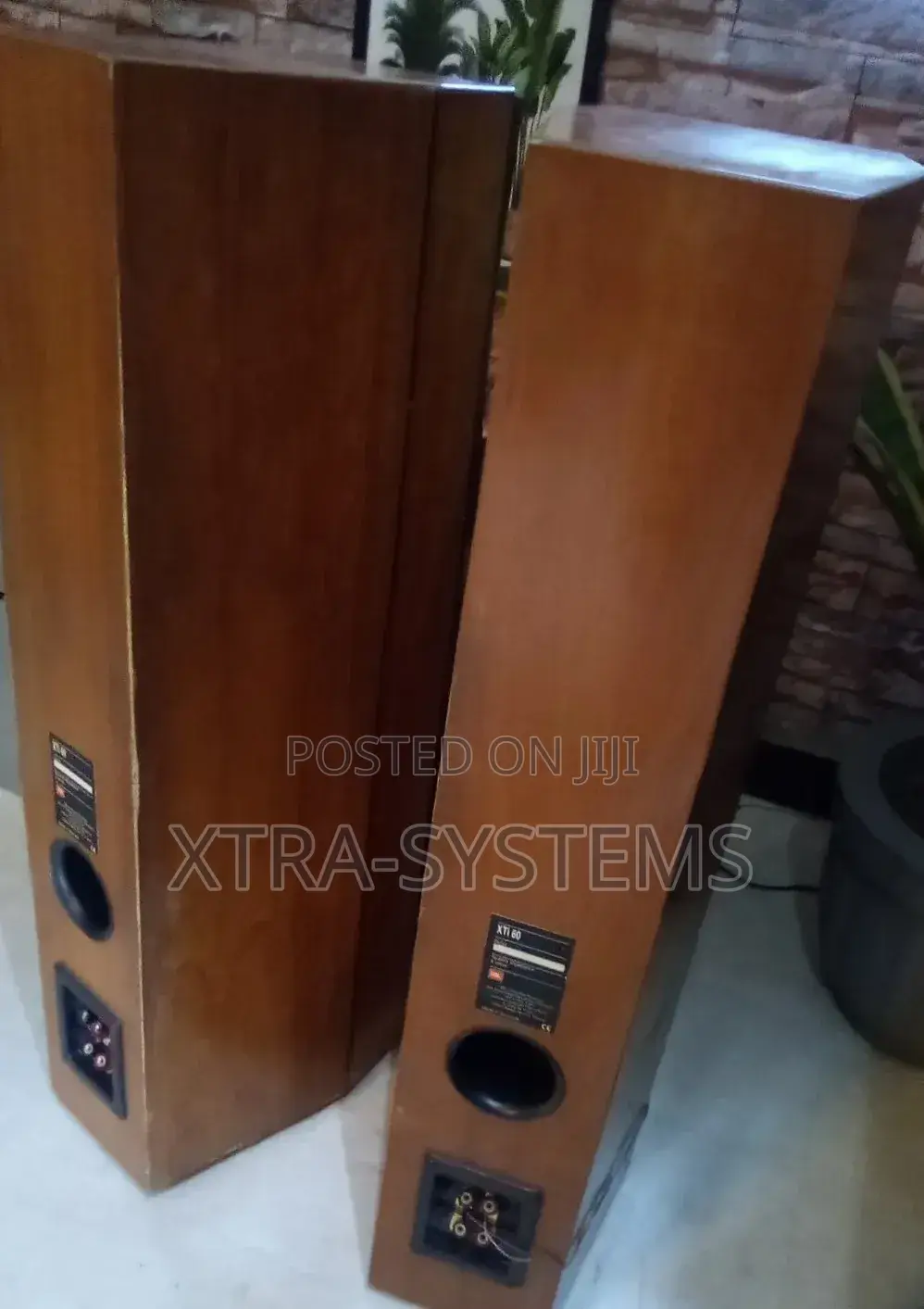 JBL Xti60 High-End Floor Standing Speakers - Made in Denmark.