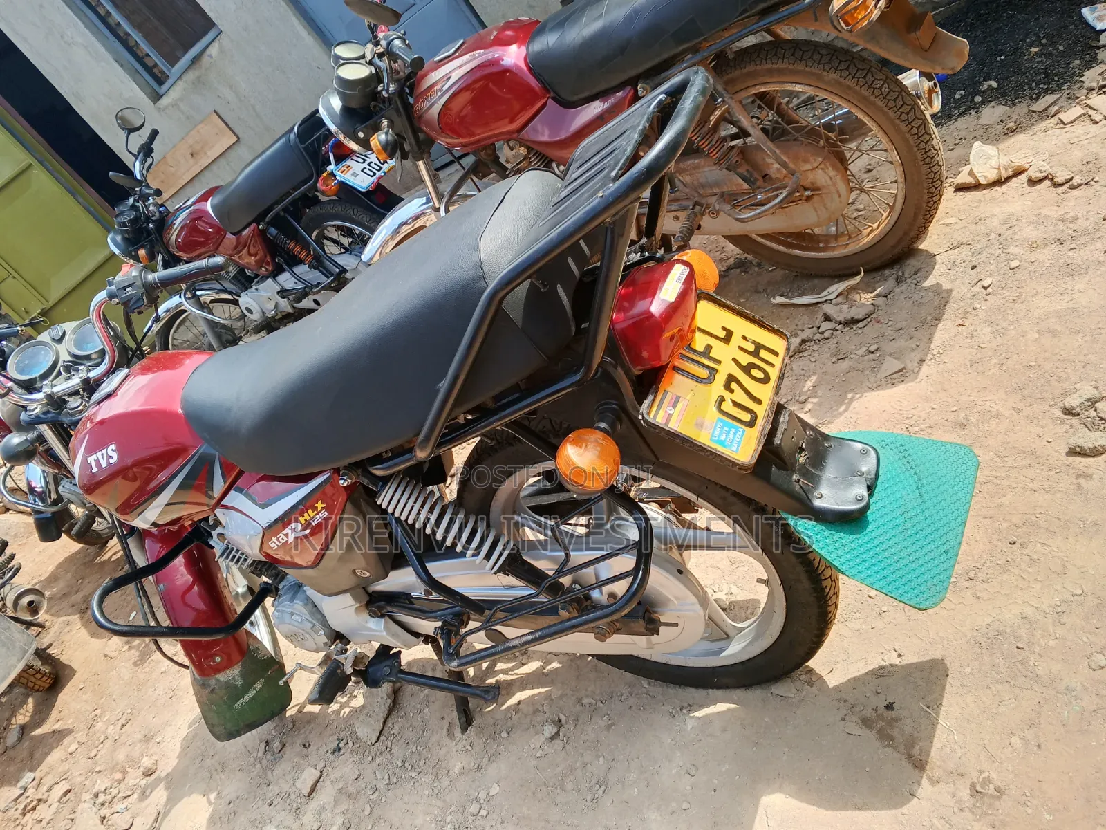 TVS HLX 125 2020 Red