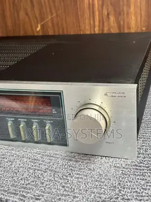 Vintage Pioneer Sa-7200 Stereo Amplifier in Good Condition.