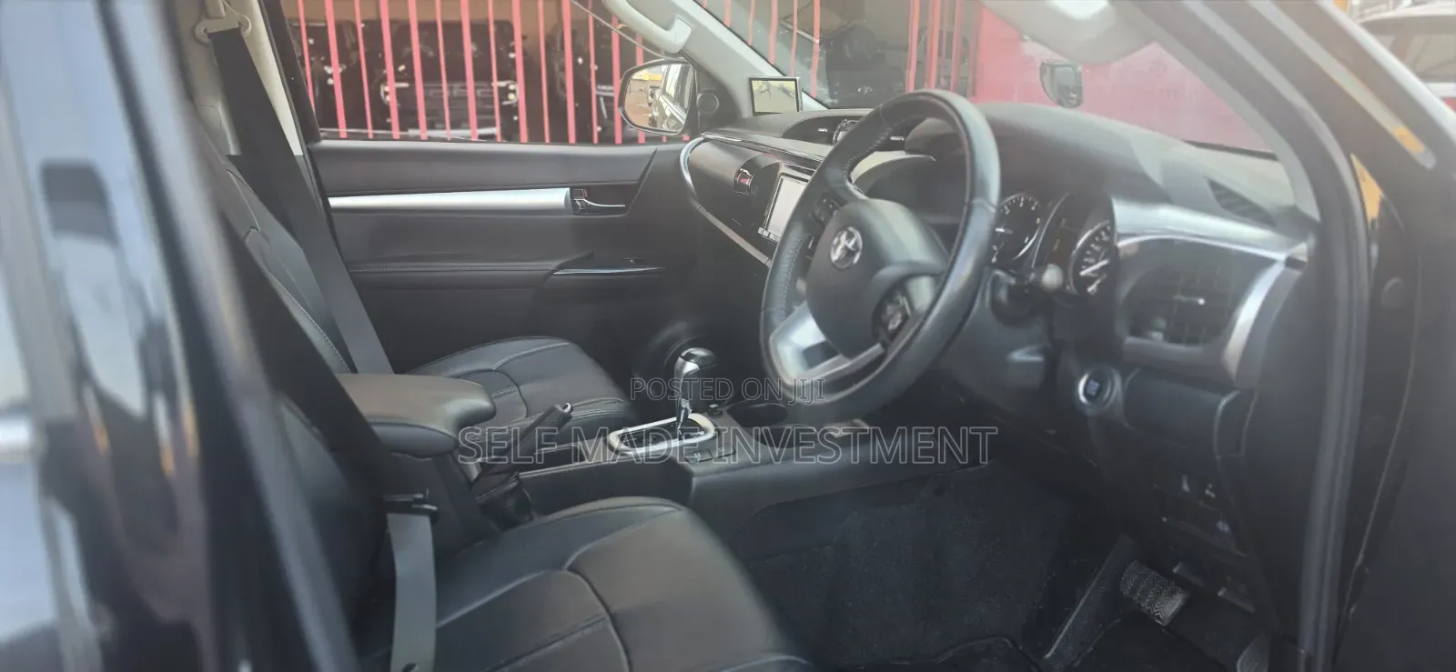 Toyota Hilux 2020 Black
