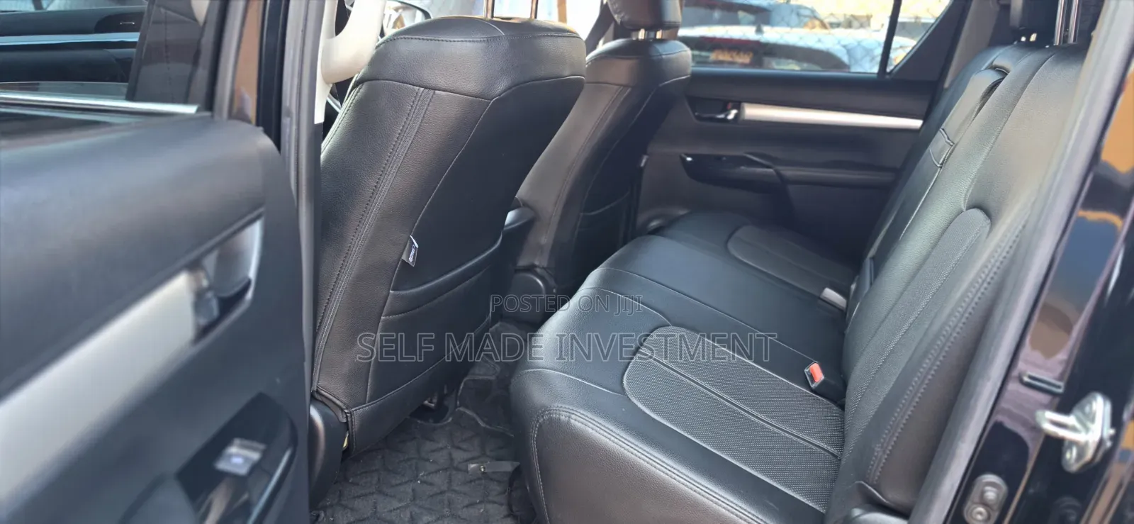 Toyota Hilux 2020 Black
