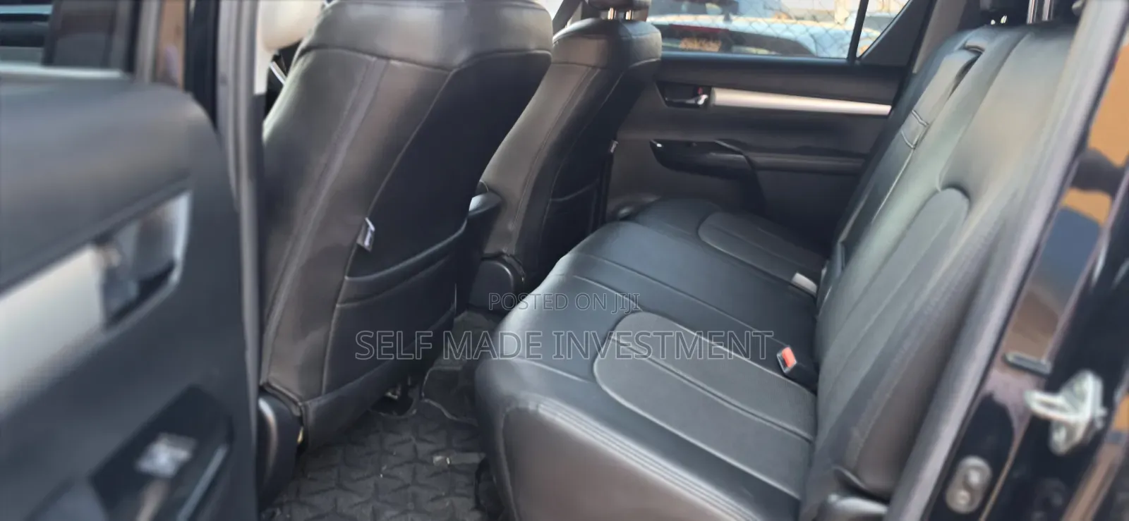 Toyota Hilux 2020 Black