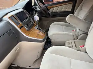 Toyota Alphard 2.4 Petrol AWD 2007 White