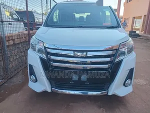 Toyota Noah 2016 White
