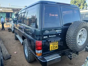 Toyota Land Cruiser 2000 Green