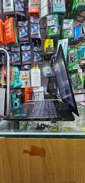 Laptop HP 15 8GB Intel Core i5 HDD+SSD 512GB