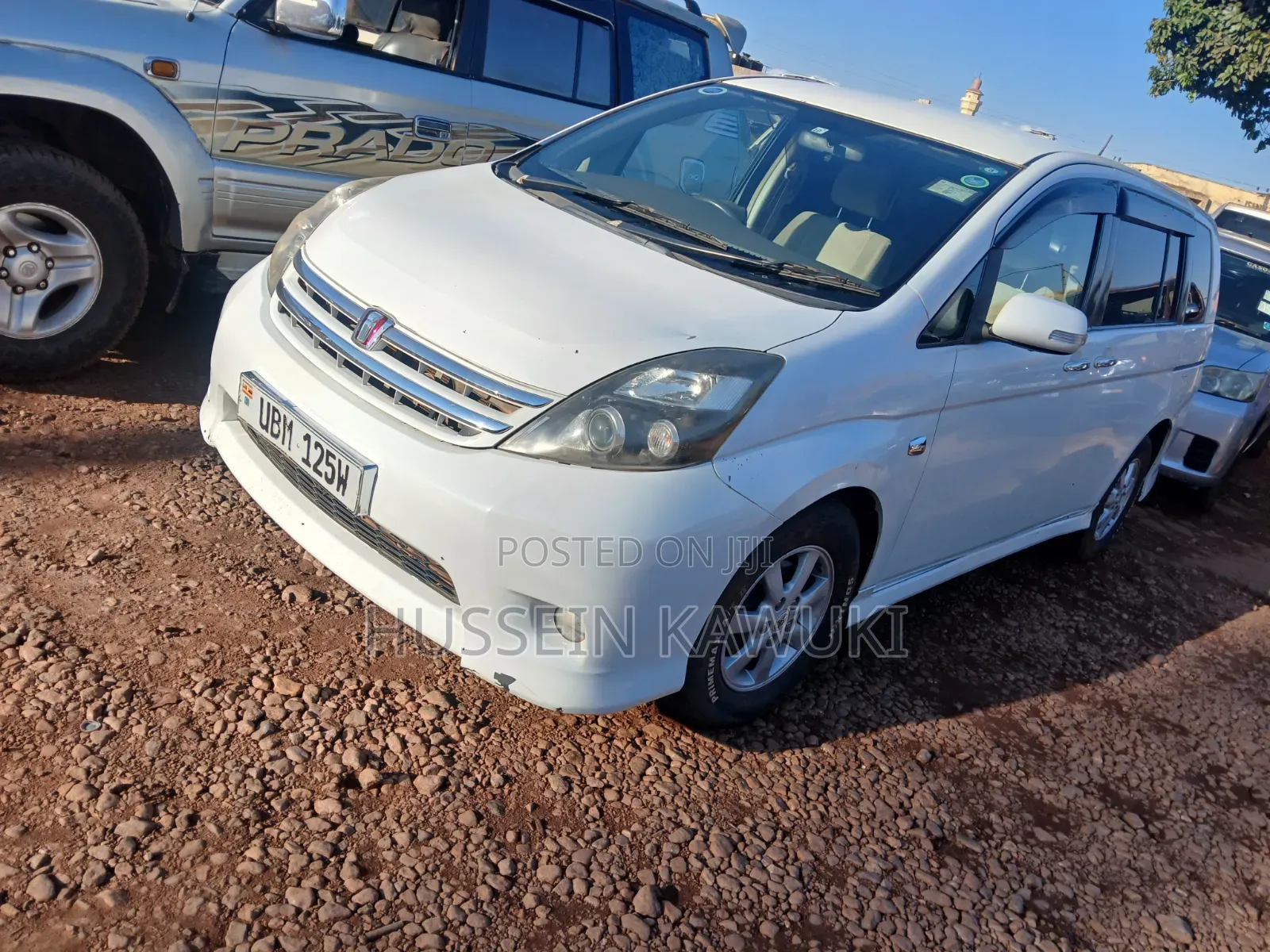 Toyota ISIS 2008 White