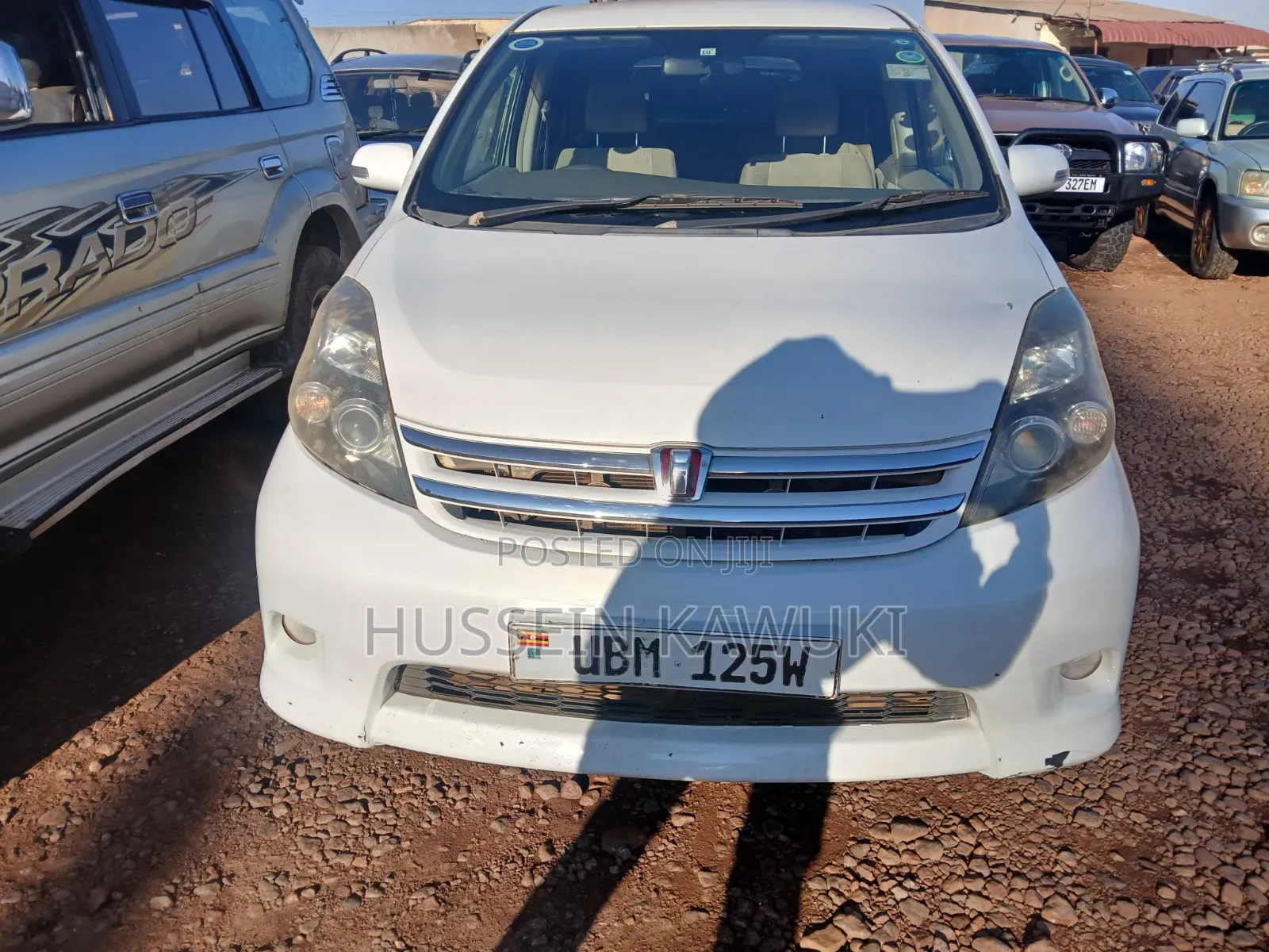 Toyota ISIS 2008 White
