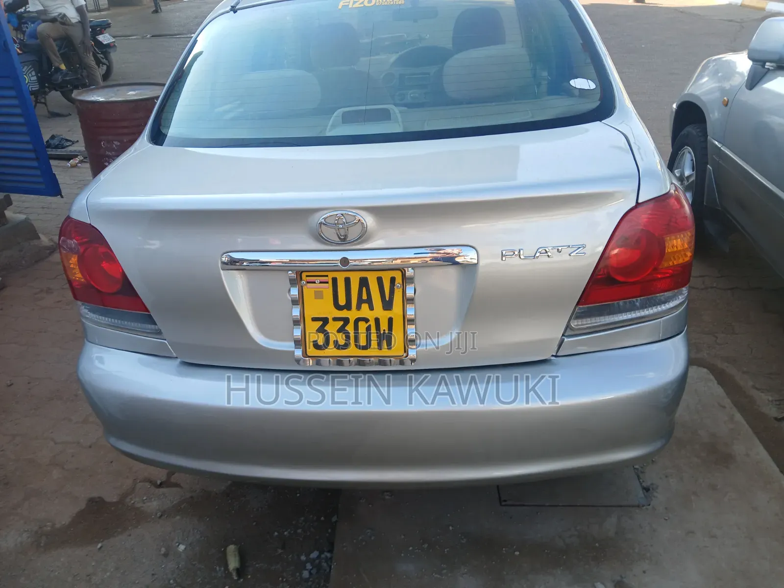 Toyota Platz 2002 Silver