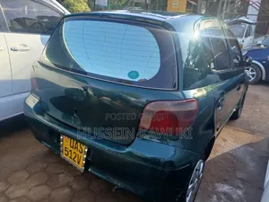 Toyota Vitz 2002 Green